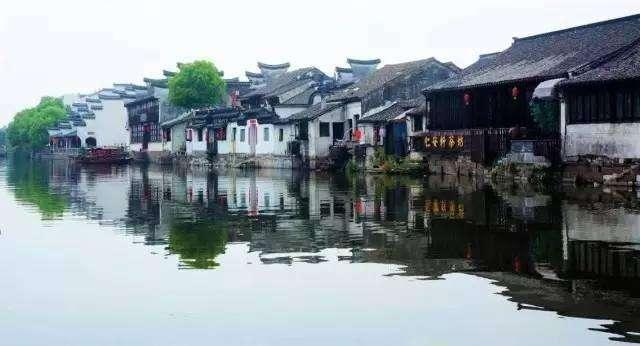 夏克立强调自己从未家暴，黄嘉千身上的伤是自己抓的